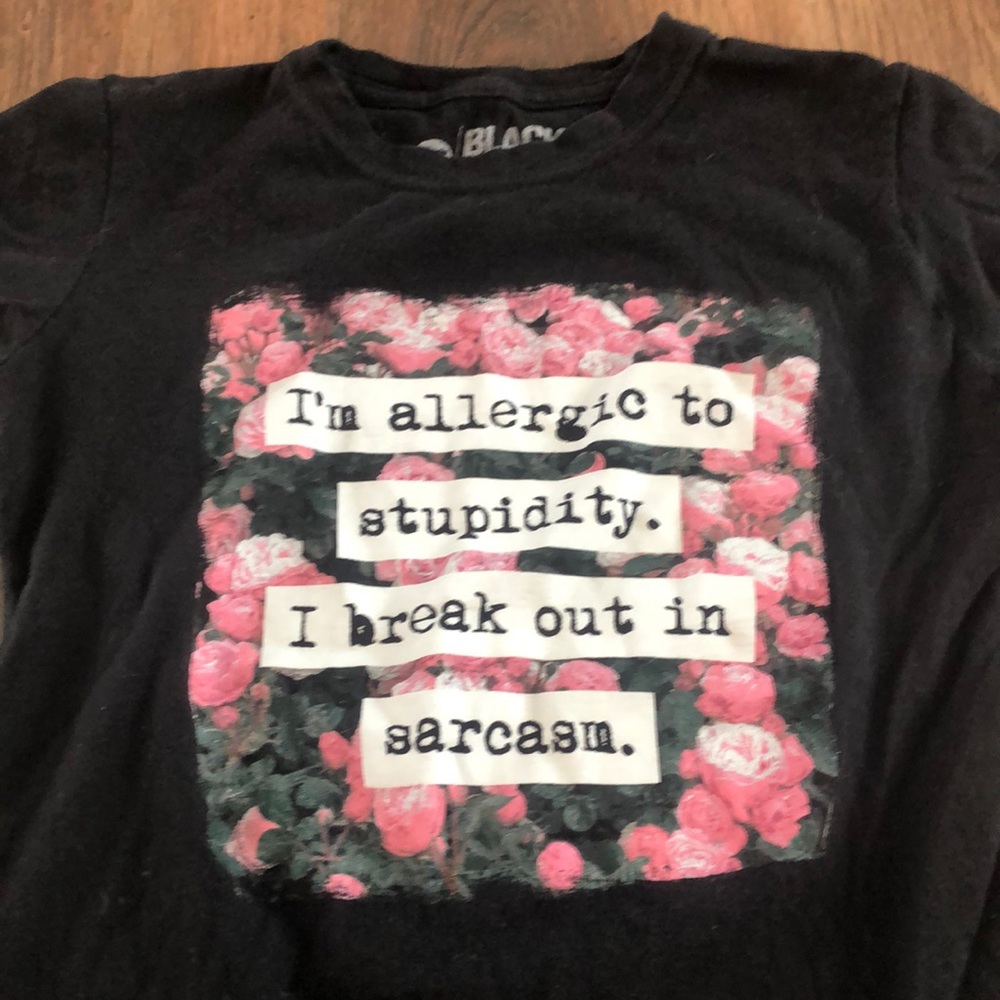 Black tee